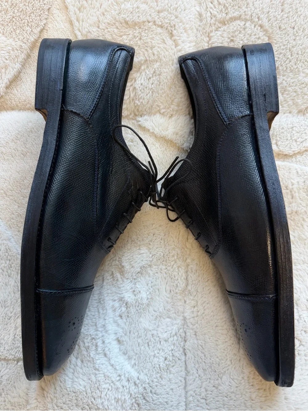 $895 Salvatore Ferragamo Classic Black Navy Blue Cap-Toe Oxford Dress Shoes 9.5